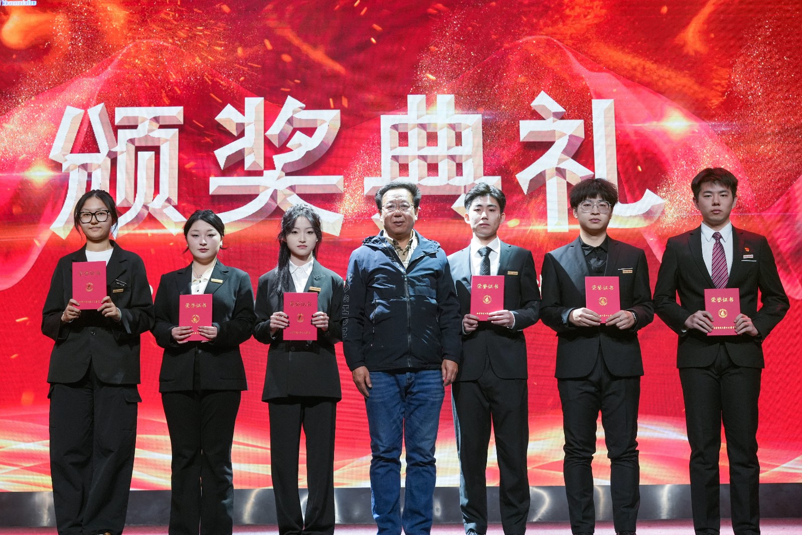 优秀学生干部.jpg